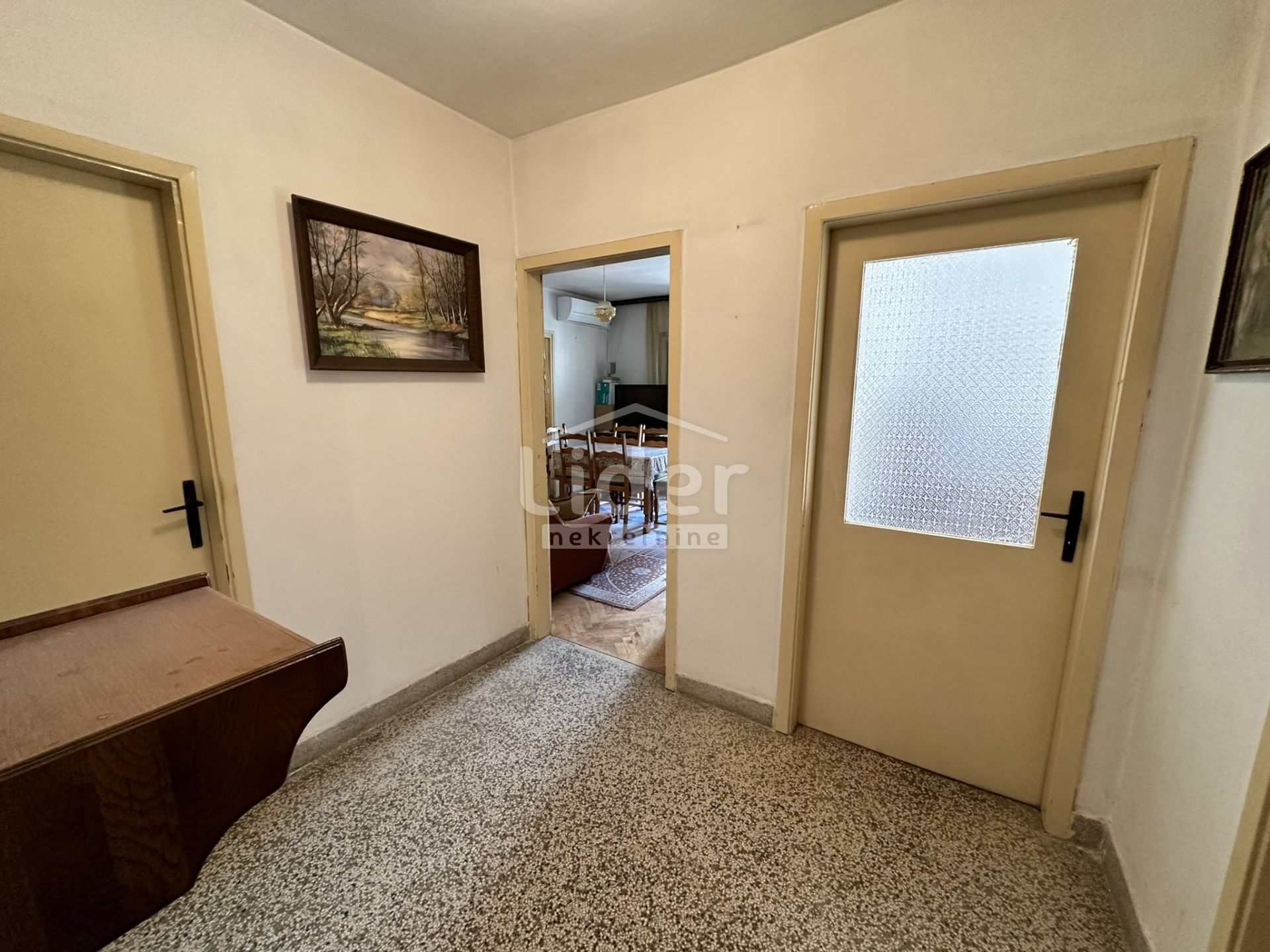 3 rooms, Apartment, 80m², 3 Floor