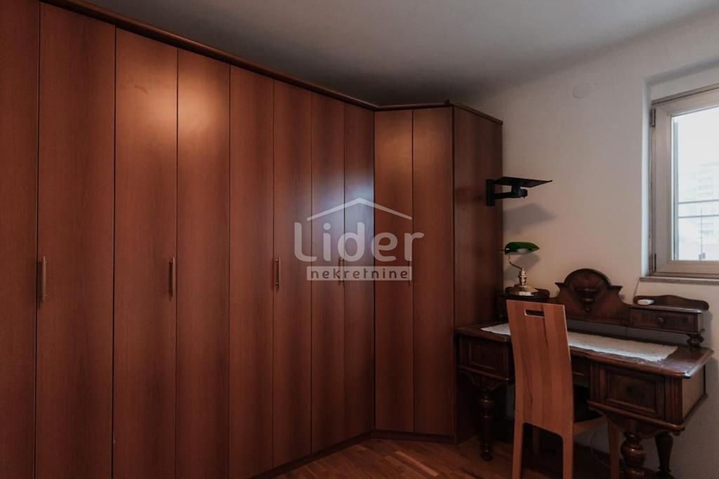 4 rooms, Apartment, 140m²