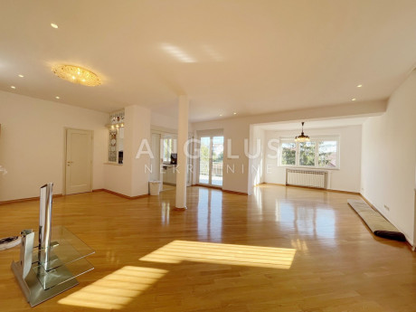 115m², Ufficio, 1 Piano