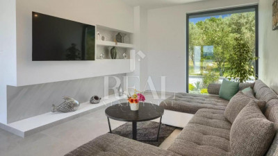 House, 163m², Plot 1150m²