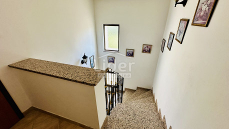 Casa, 230m², Terreno 399m²