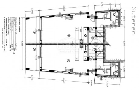 Kuća, 213m², Zemljište 300m²