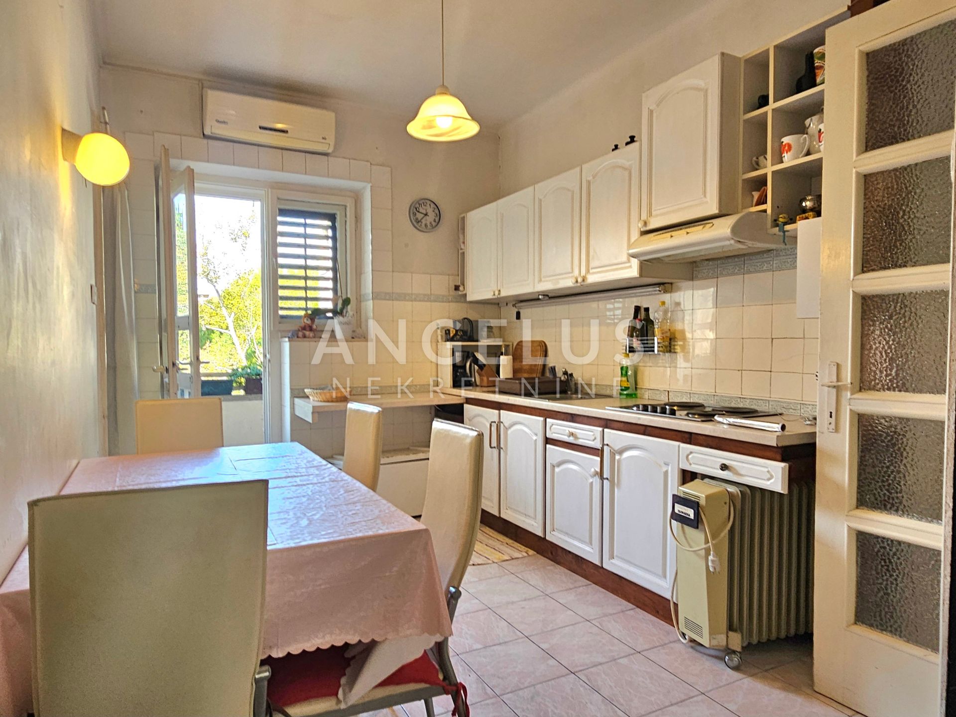 3-locale, Appartamento, 75m², 3 Piano