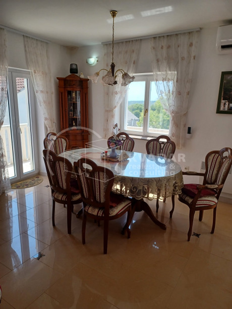 5-locale, Appartamento, 260m², 1 Piano