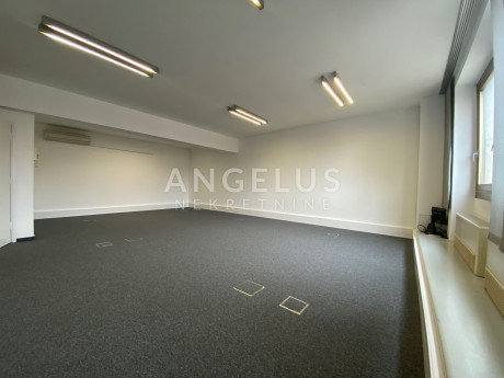 270m², Office, 1 Floor