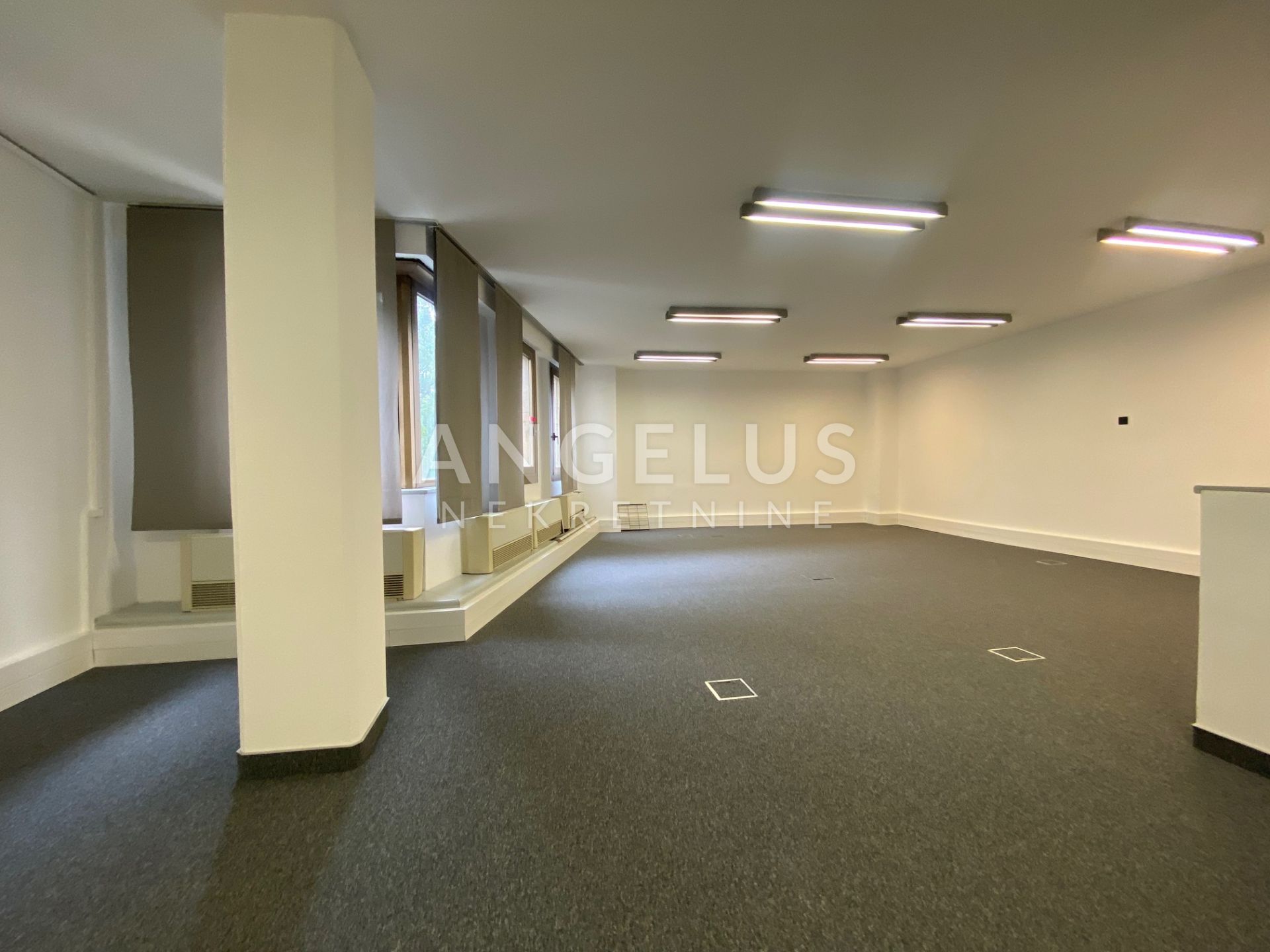 270m², Office, 1 Floor