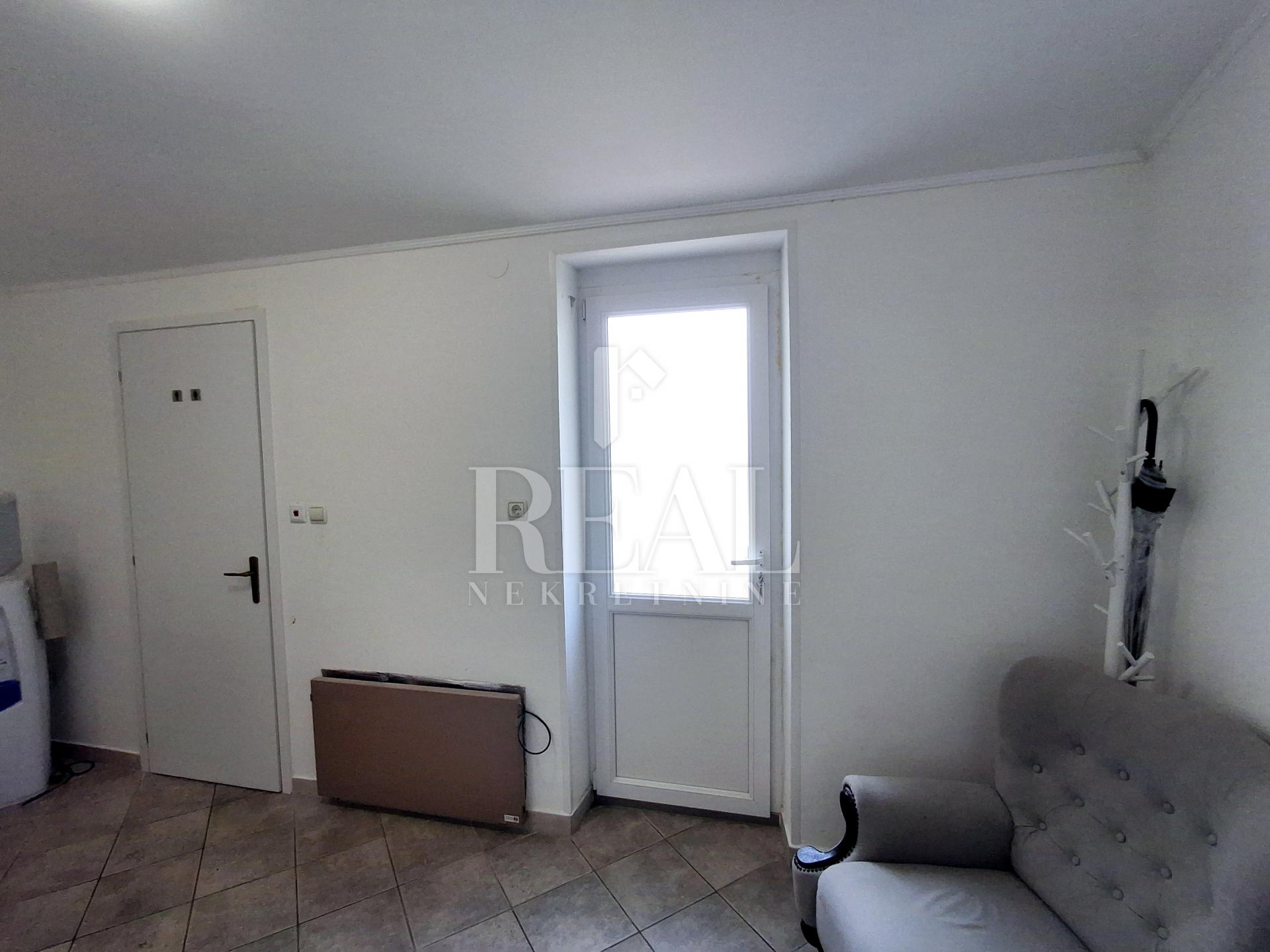 5 rooms, Apartment, 117m², 1 Floor