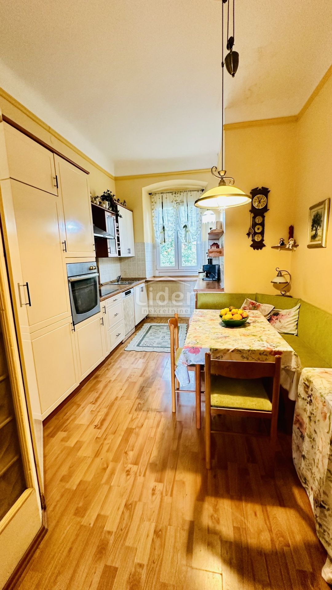 4 rooms, Apartment, 114m²