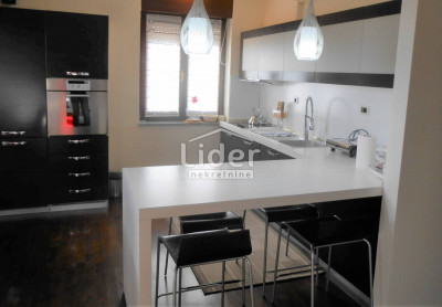 3-locale, Appartamento, 121m², 2 Piano