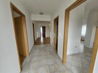 4-locale, Appartamento, 144m², 2 Piano