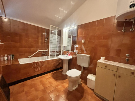 4-locale, Appartamento, 156m², 1 Piano