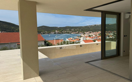 Casa, 229m², Terreno 571m²