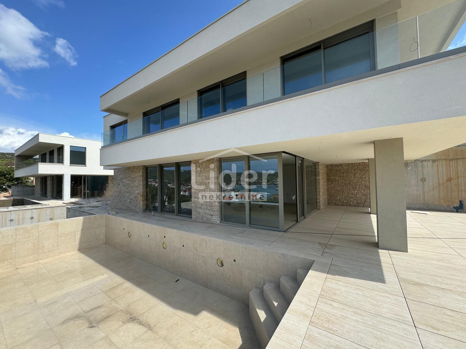 Casa, 229m², Terreno 571m²