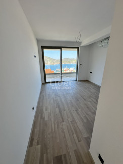 Casa, 229m², Terreno 571m²