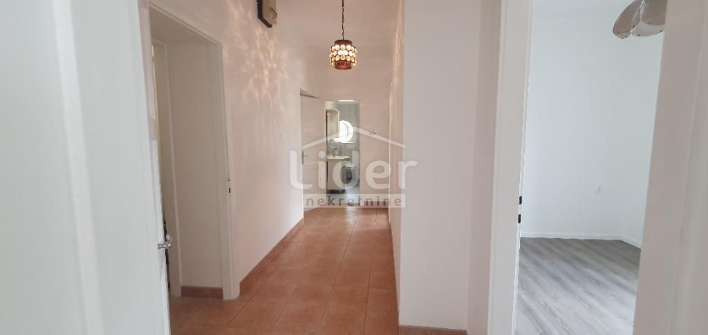 3-locale, Appartamento, 70m², 2 Piano