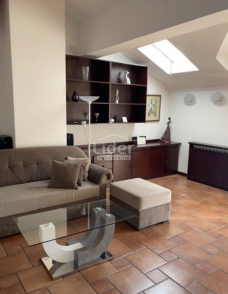 4-locale, Appartamento, 140m², 4 Piano