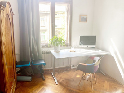 101m², Büro, 2 Etage