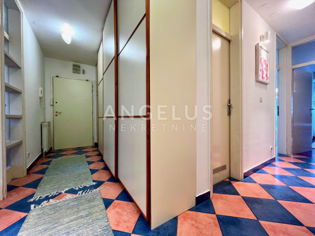 3-locale, Appartamento, 85m², 4 Piano