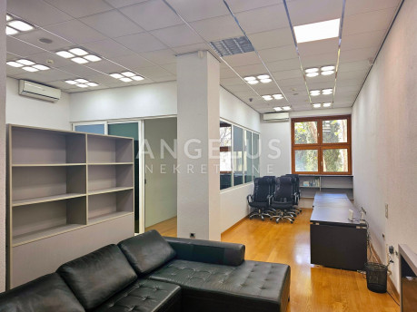 81m², Office, 1 Floor