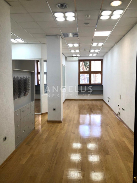 81m², Office, 1 Floor