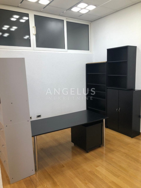 81m², Office, 1 Floor