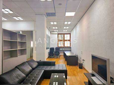 81m², Office, 1 Floor