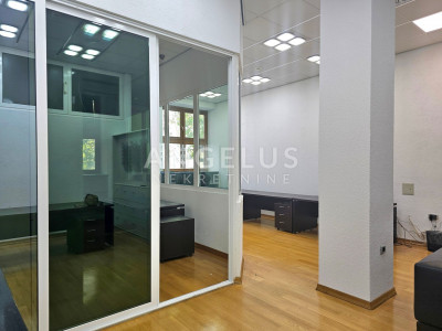 81m², Ufficio, 1 Piano