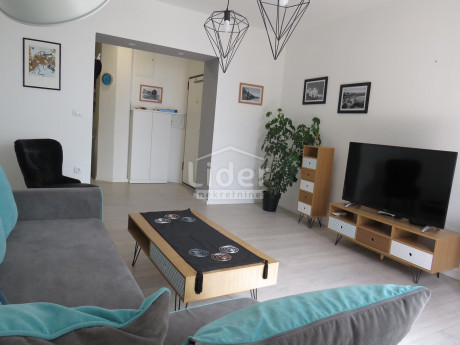 3 rooms, Apartment, 76m², 2 Floor