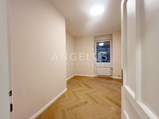 4 rooms, Apartment, 102m², 2 Floor