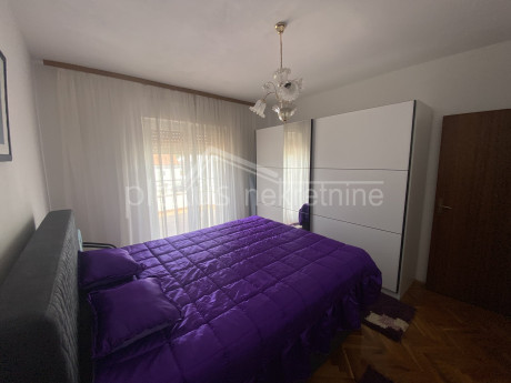 House, 183m², Plot -m²