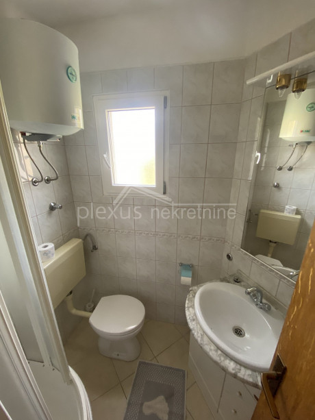 House, 392m², Plot 129m²