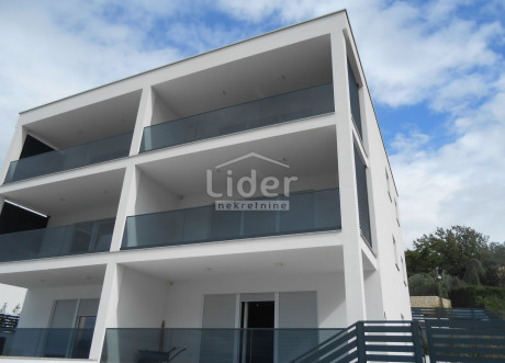 3-locale, Appartamento, 70m², 1 Piano