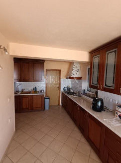 House, 286m², Plot 1034m²