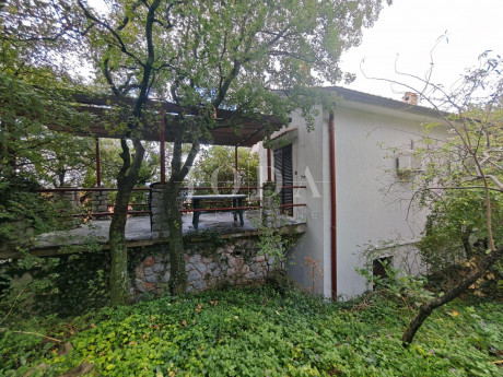 House, 200m², Plot 800m²