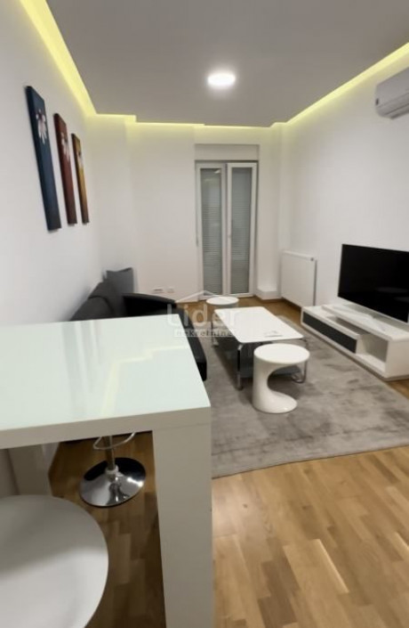 2-locale, Appartamento, 54m², 4 Piano