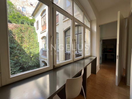 6-Zi., Wohnung, 152m², 1 Etage