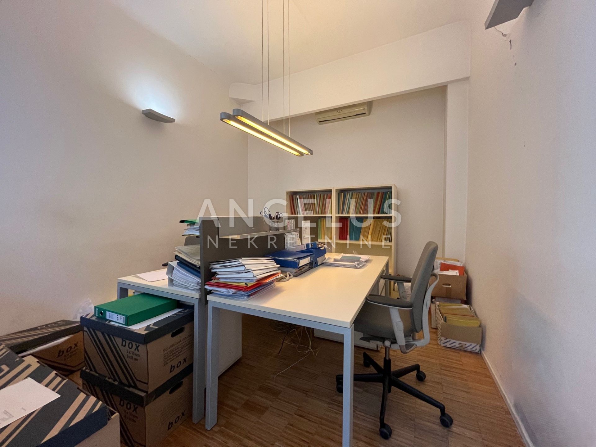 6-Zi., Wohnung, 152m², 1 Etage