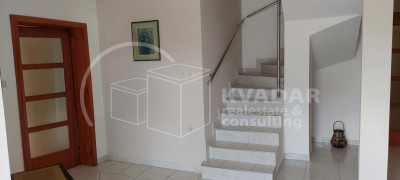 Kuća, 177m², Zemljište 328m²