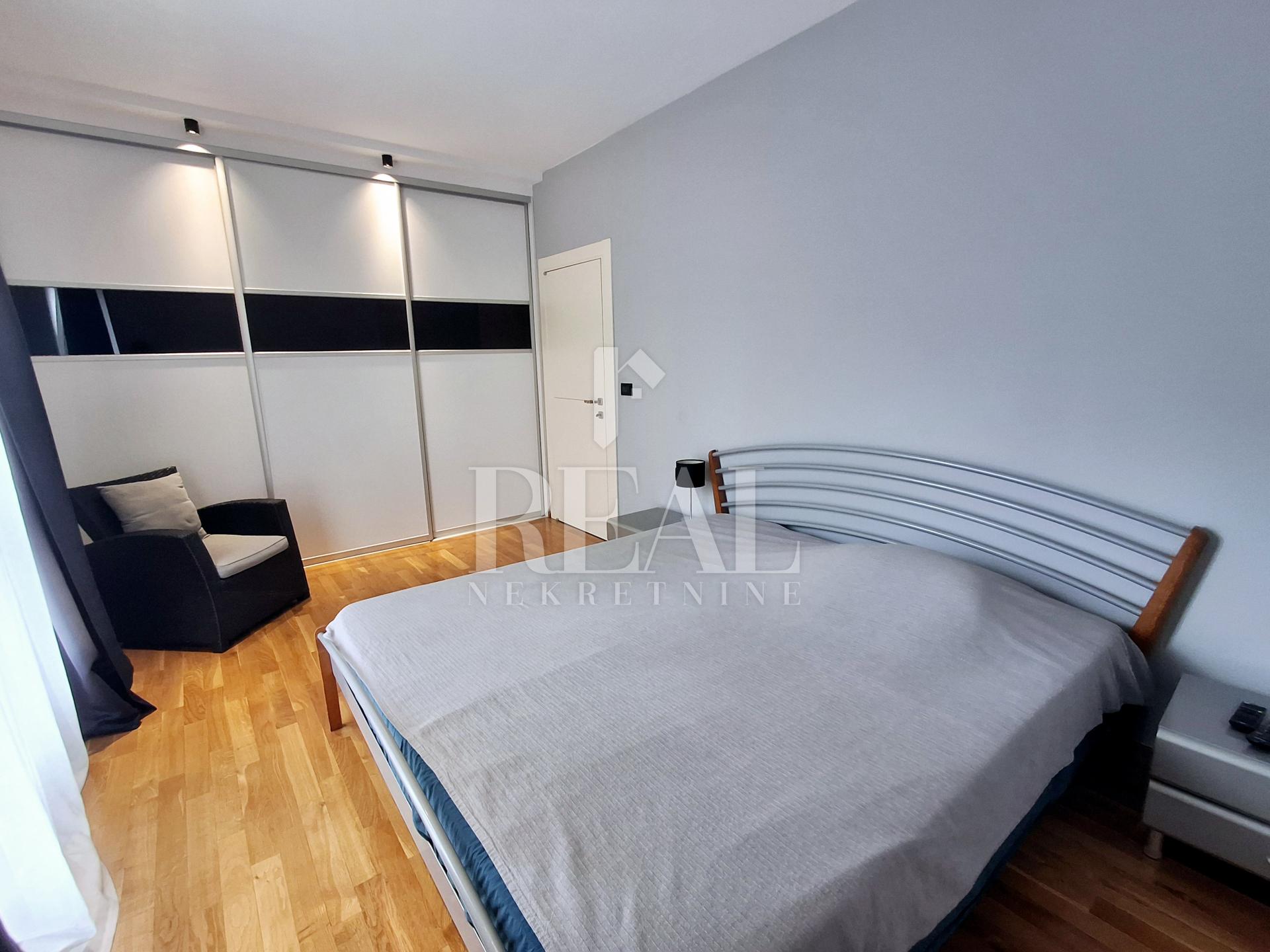 4-к, Квартира, 131м², 1 Этаж