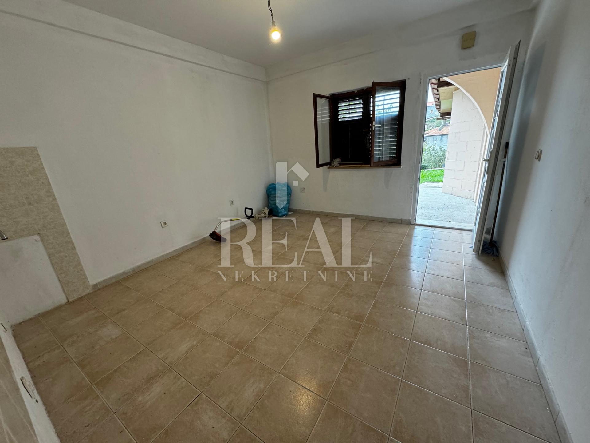 5-locale, Appartamento, 100m², 1 Piano