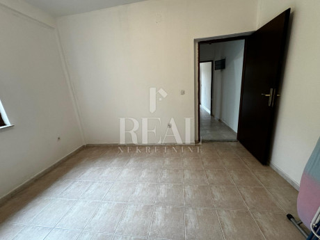 5 rooms, Apartment, 100m², 1 Floor