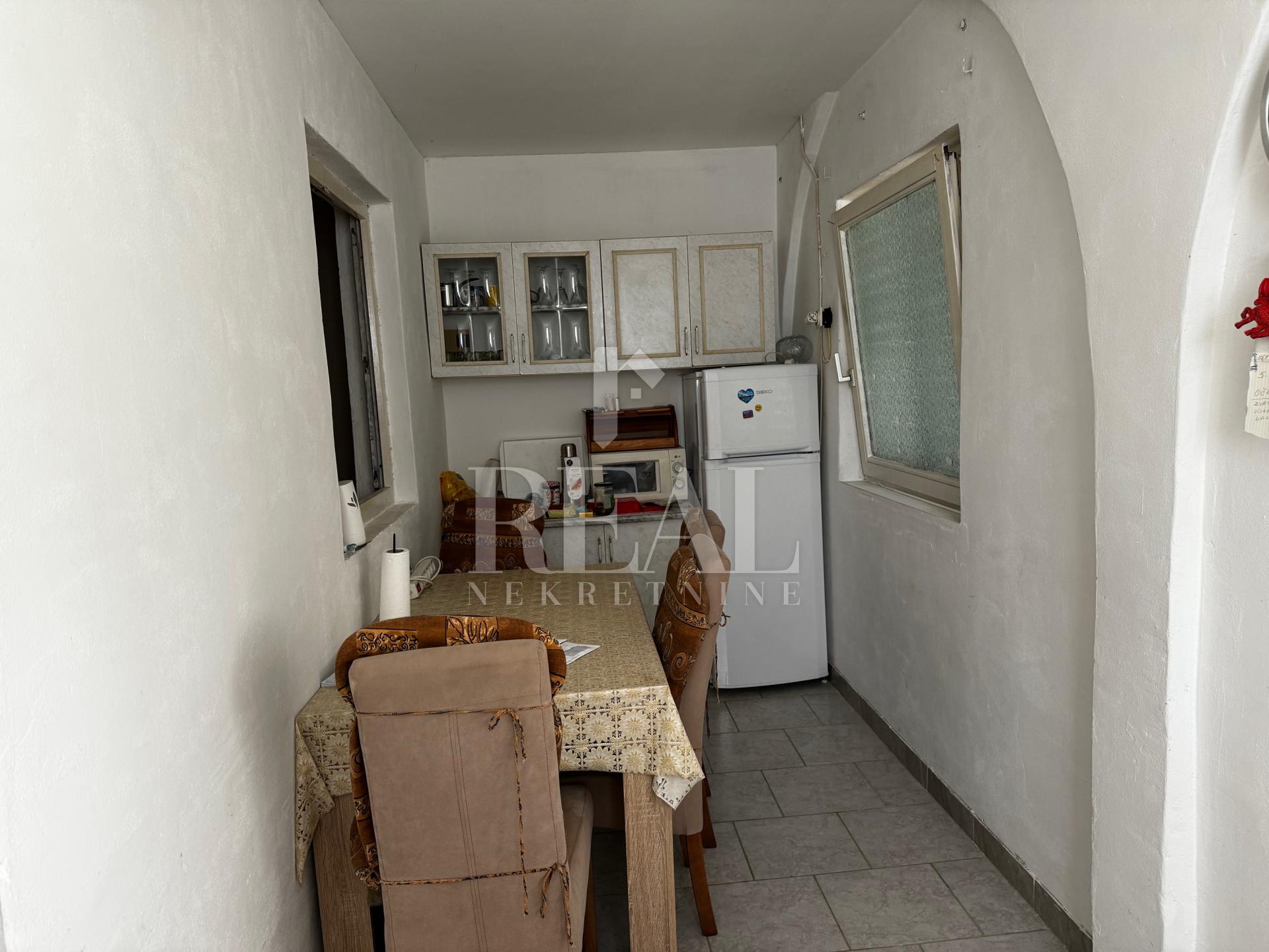 5 rooms, Apartment, 100m², 1 Floor