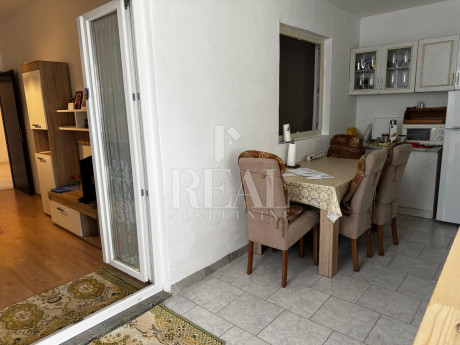 5 rooms, Apartment, 100m², 1 Floor