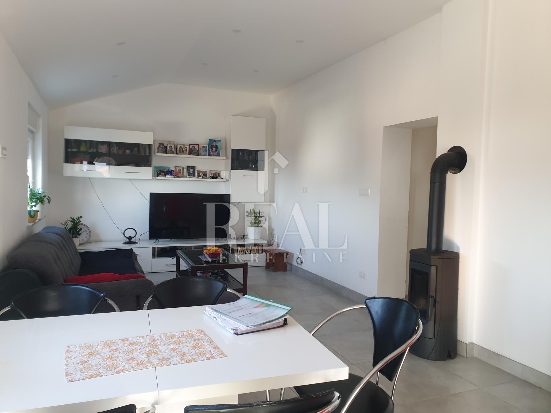 3-locale, Appartamento, 77m²