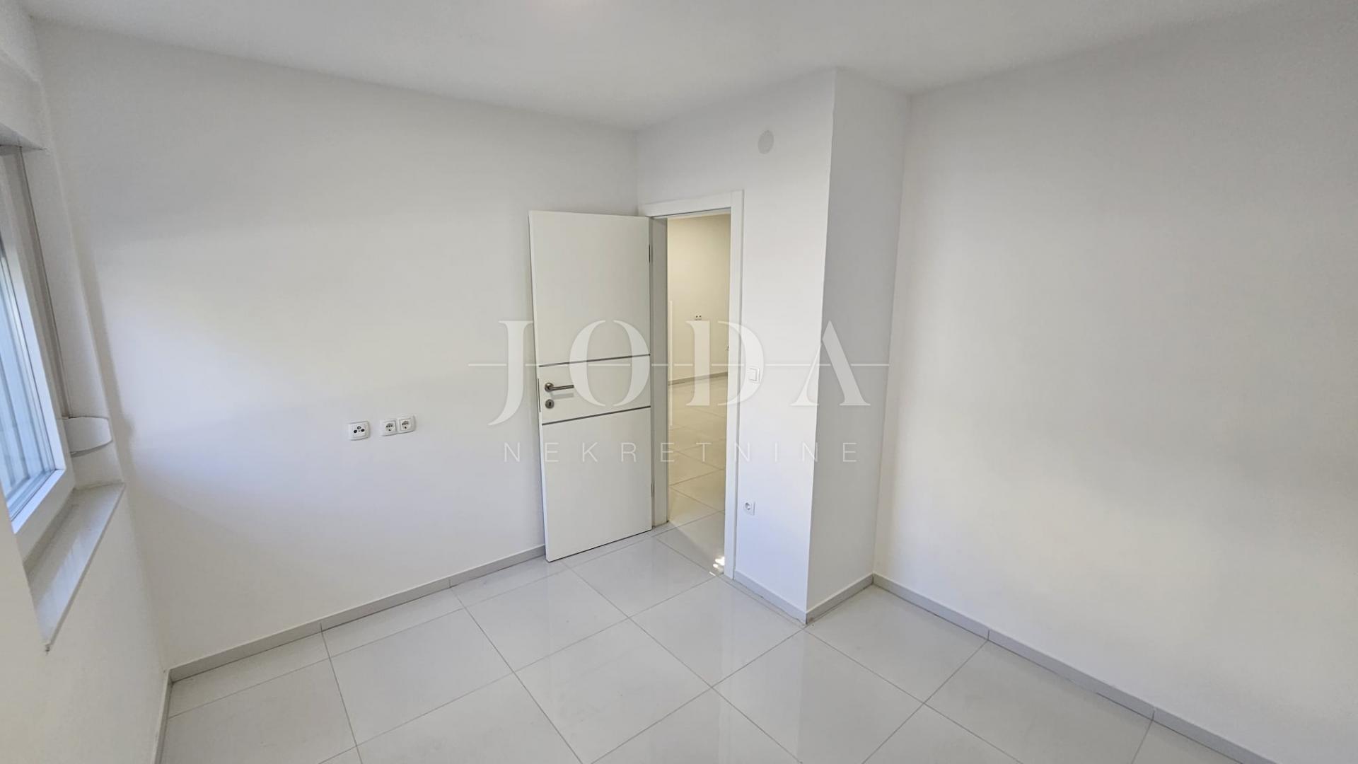 4-locale, Appartamento, 120m², 1 Piano