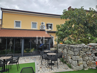 House, 300m², Plot 568m²