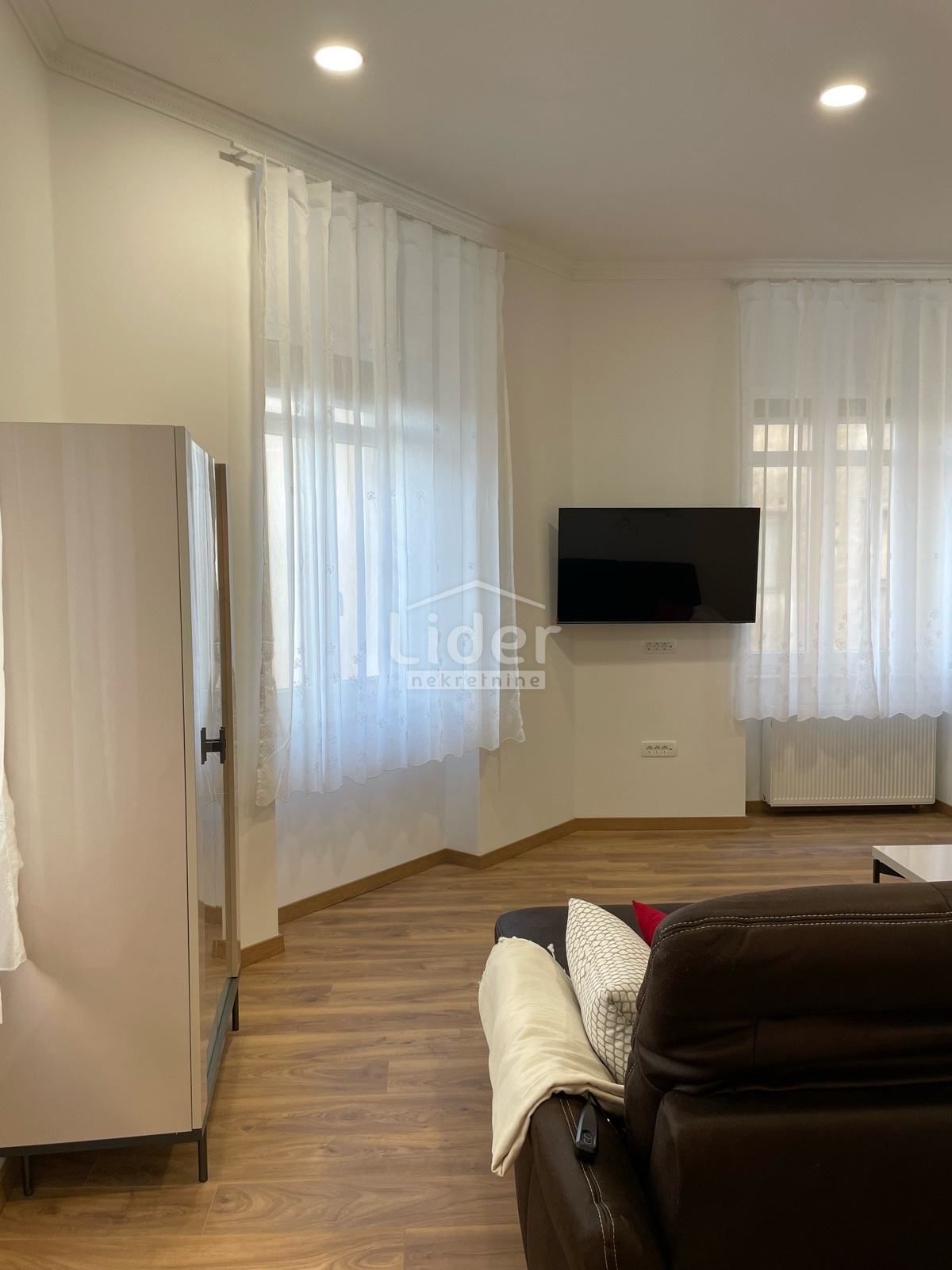 3 rooms, Apartment, 75m², 1 Floor