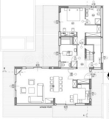 House, 268m², Plot 647m²